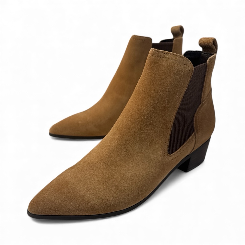 Donald Pliner Women booties suede